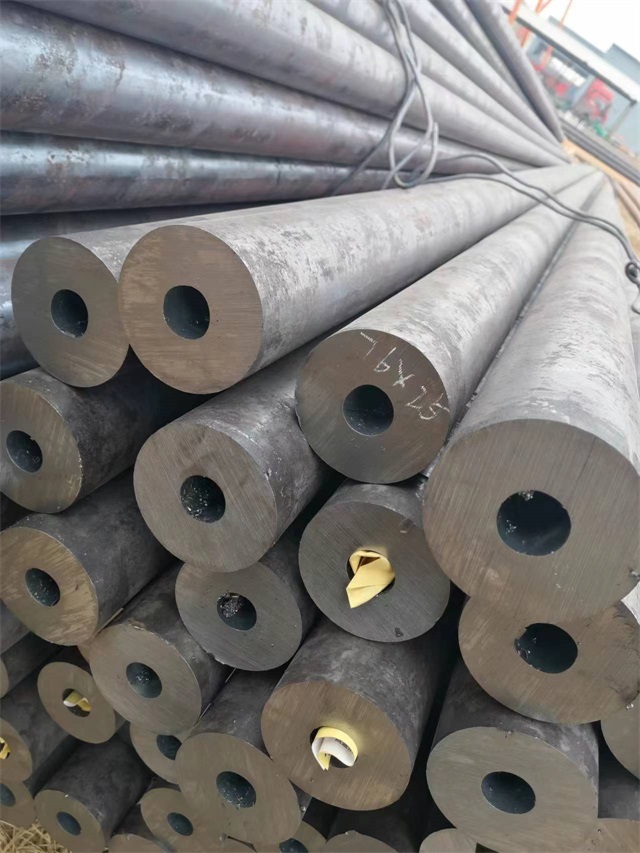 通遼15crmo無縫鋼管